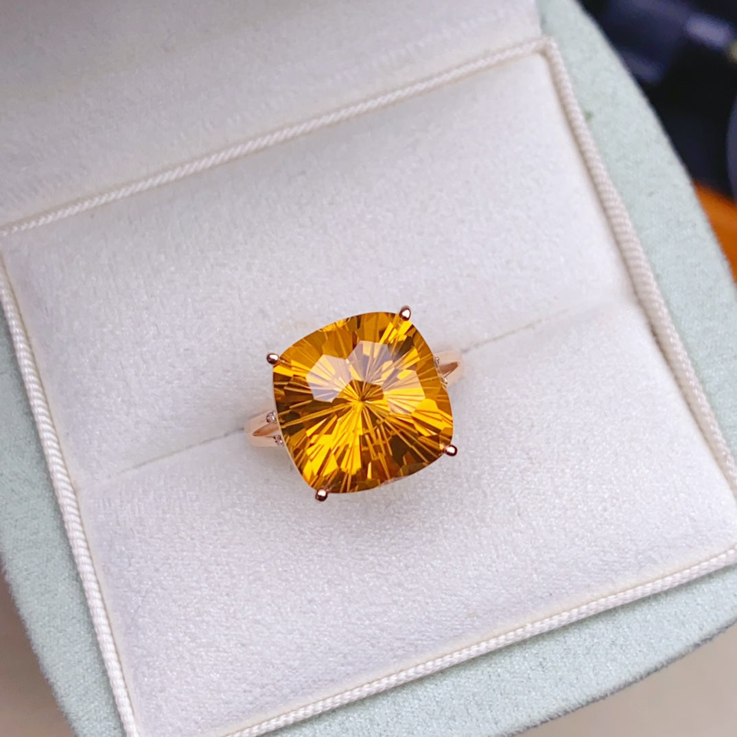 Glorioso anillo de citrino amarillo: una joya impresionante