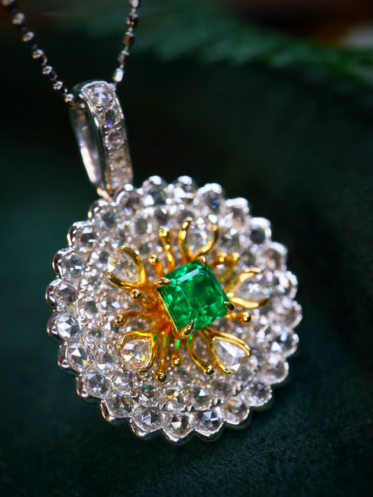 Colgante de esmeralda Panjshir: una joya brillante de joyería verde VVG Warton