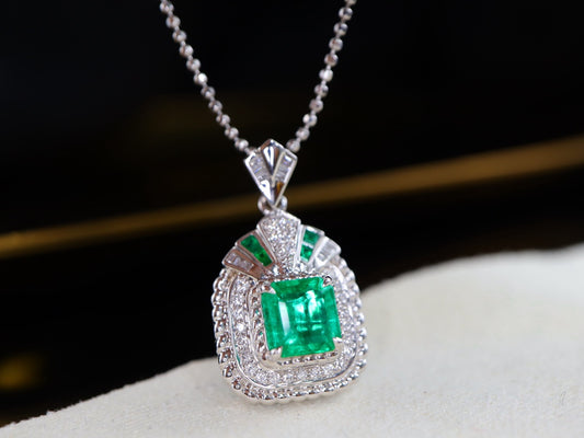 Colgante de esmeralda Panjshir: joyería de lujo ligera y versátil