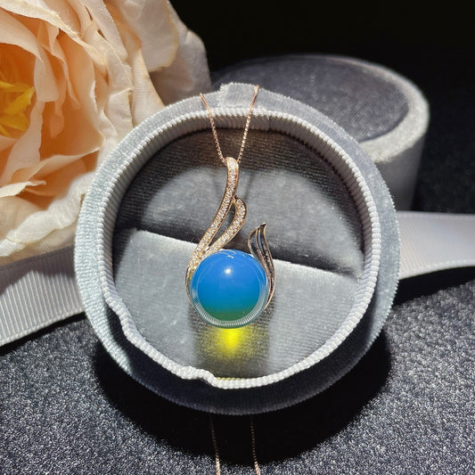 Exquis pendentif en ambre bleu dominicain intégré en or 18 carats - Bijoux uniques