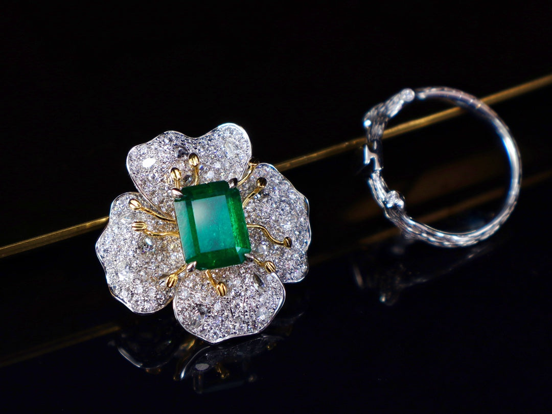 Gioielli a doppio scopo verde smeraldo: pendente/anello con vitalità