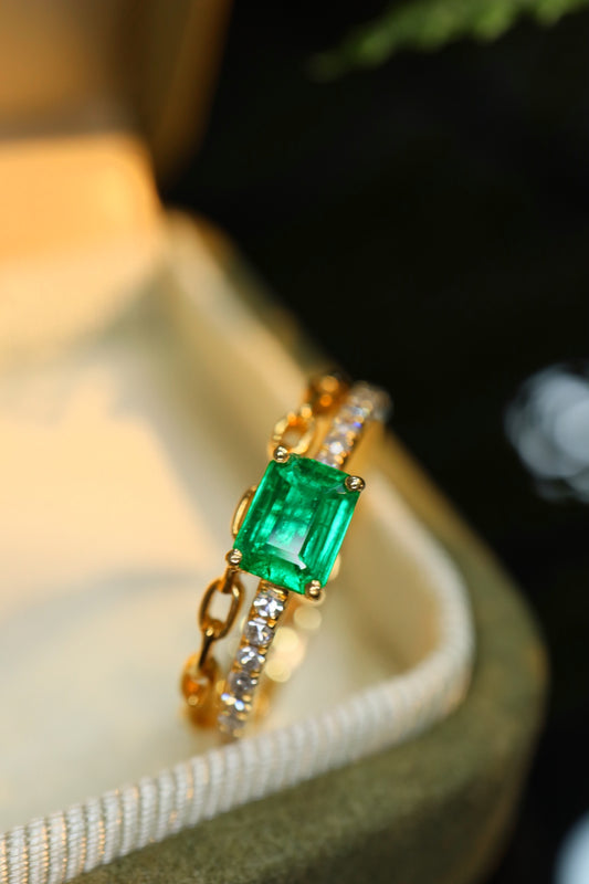 Panjshir Fine Jewelry - smaragdisormus timanttikorosteella