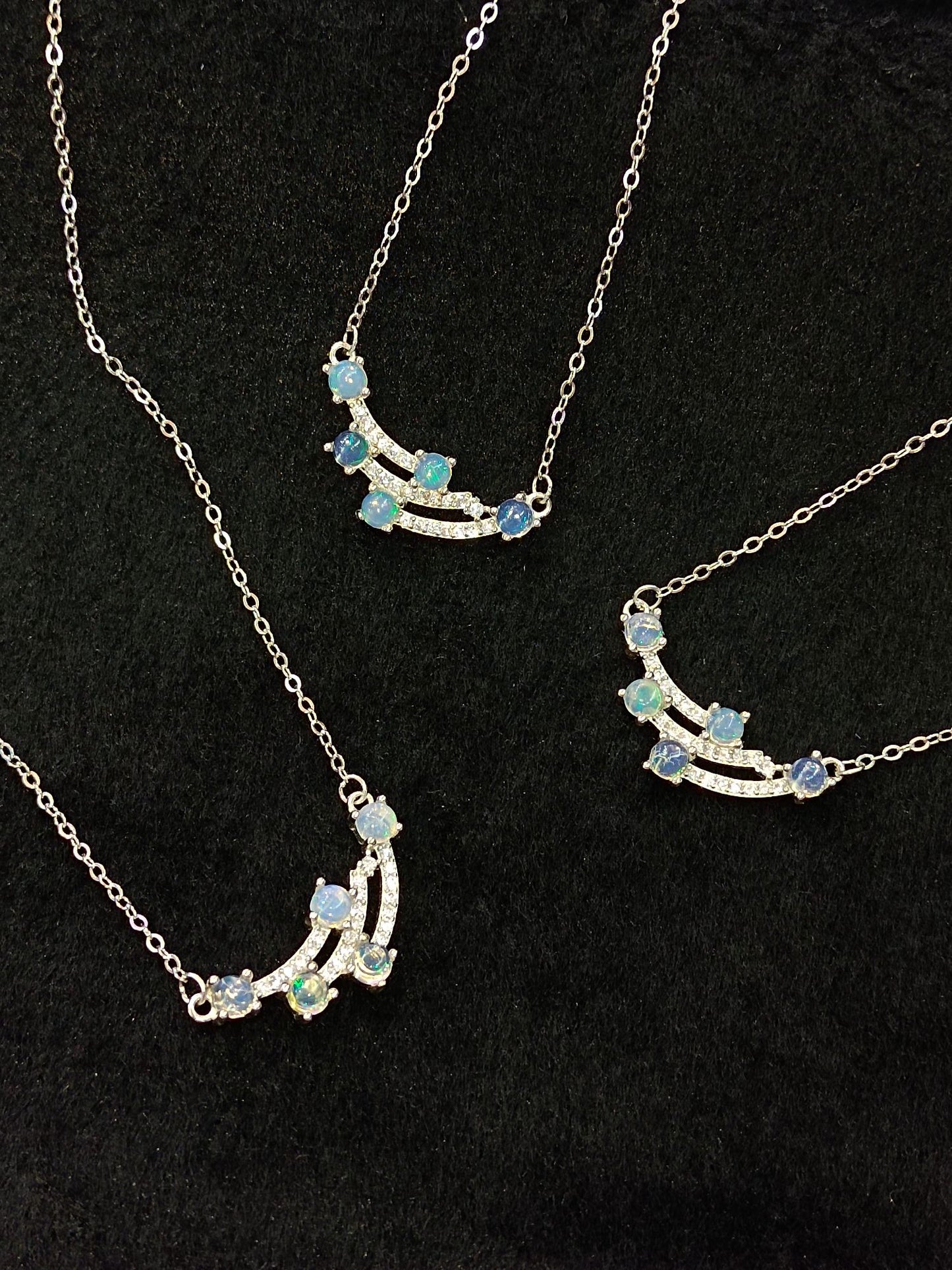 Collana con opale incastonato in argento S925 - Stile elegante e alla moda "Opale meteora".
