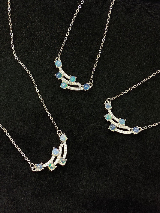 Collana con opale incastonato in argento S925 - Stile elegante e alla moda "Opale meteora".