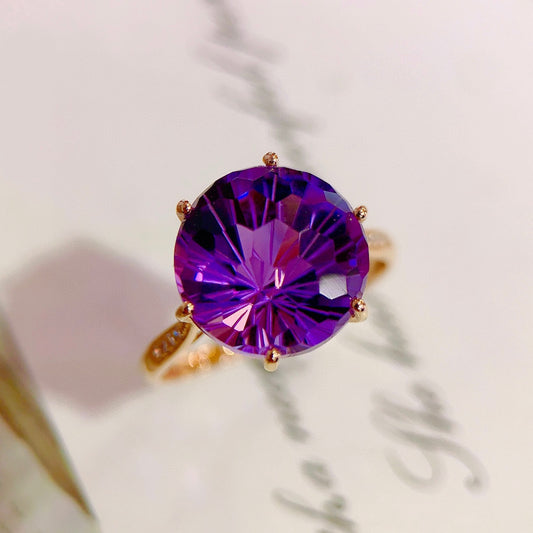 18K Gold Amethyst Ring - Elegant Jewelry for Eternal Gentleness