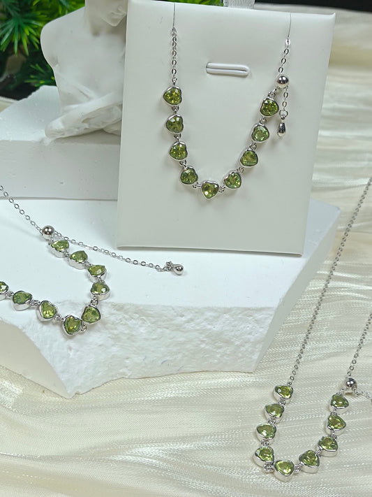 S925 Silver Heart Pendant with Peridot - Unique and Stylish Jewelry for Spring/Summer