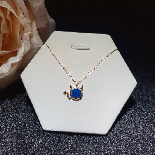 Exquis pendentif en ambre bleu dominicain intégré en or 18 carats - Bijoux pour vous élégant