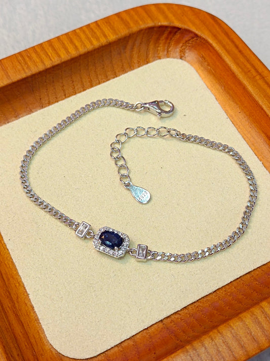 S925 Silver Exquisite Sapphire Embedded Armbånd - Elegante smykker