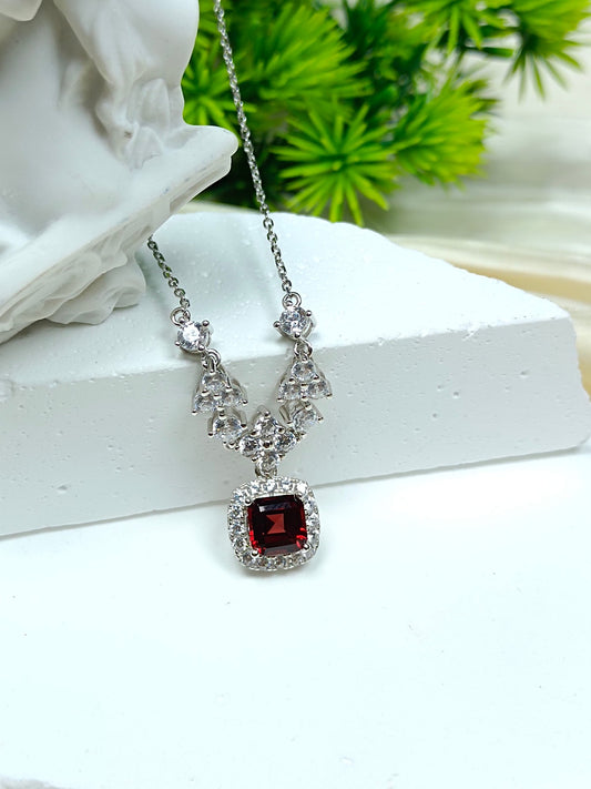Collier élégant avec pendentif carré en grenat en argent sterling S925, artisanat en or 18 carats, bijoux uniques