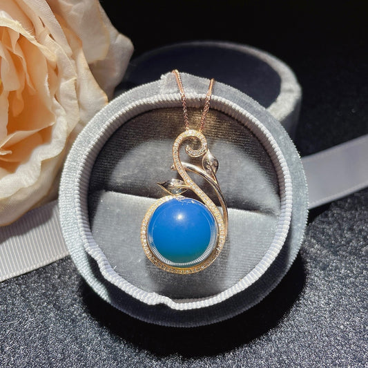 Exquis pendentif en ambre bleu dominicain intégré en or 18 carats - Bijoux uniques