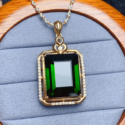 Luxury Custom Jewelry: 18K Gold Embedded Natural Tourmaline Pendant