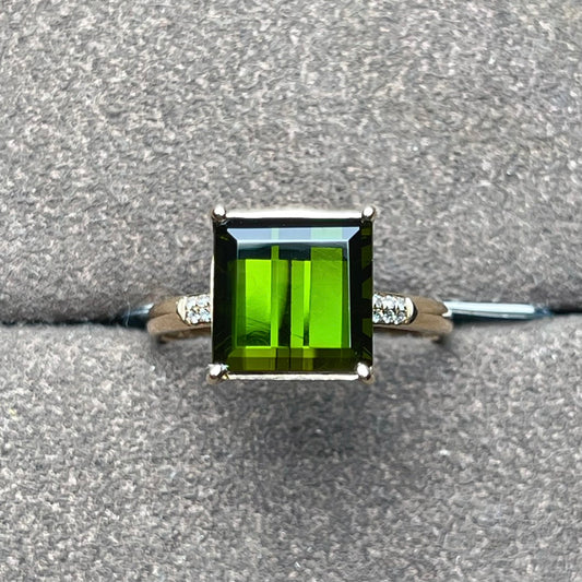 Natural Tourmaline Ring with 18K Gold and Diamond Embedding