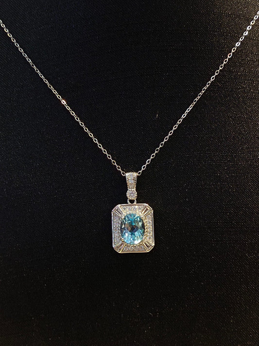 Squisito ciondolo con topazio naturale: eleganti gioielli blu