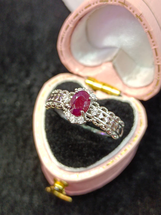 Anello in argento con rubino incorporato S925 - Gioiello squisito