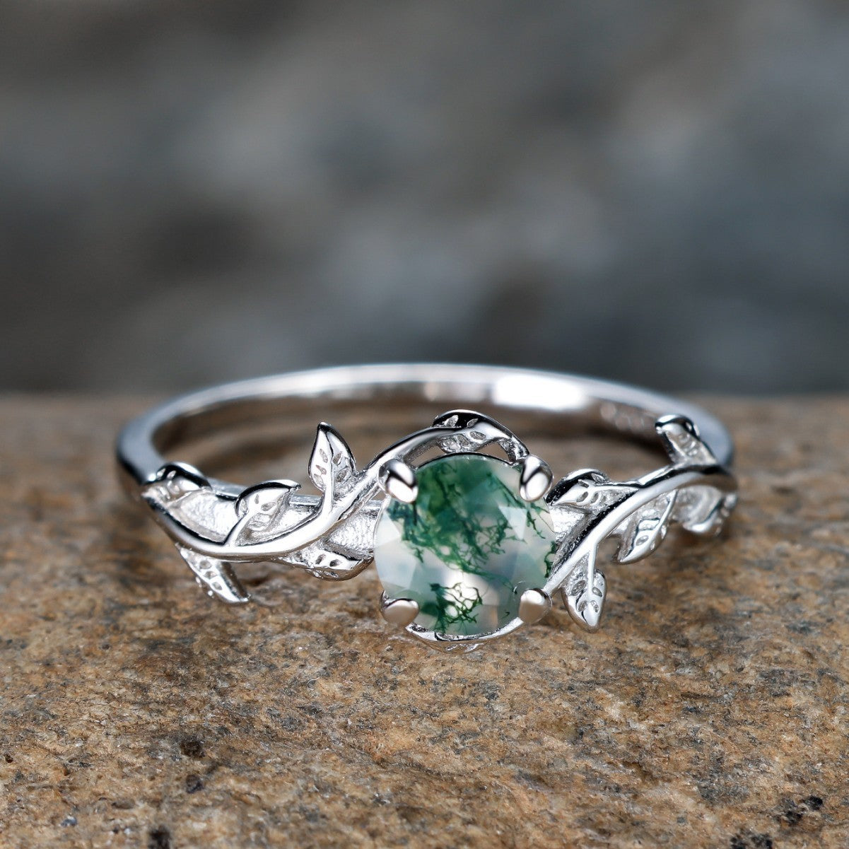 Simple And Fashionable Moss Agate And Aquamarine Ring