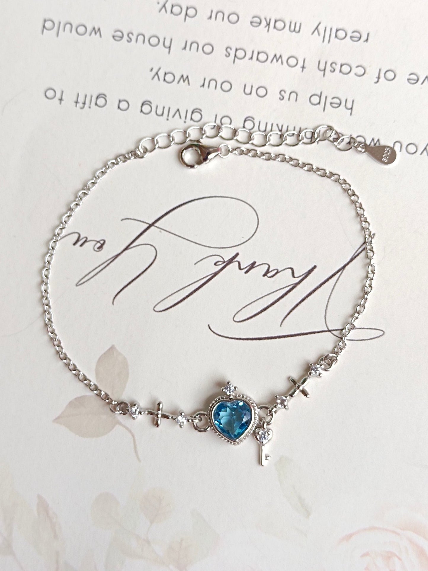 Bracciale con ciondolo a cuore con topazio azzurro naturale svizzero - Gioielli squisiti