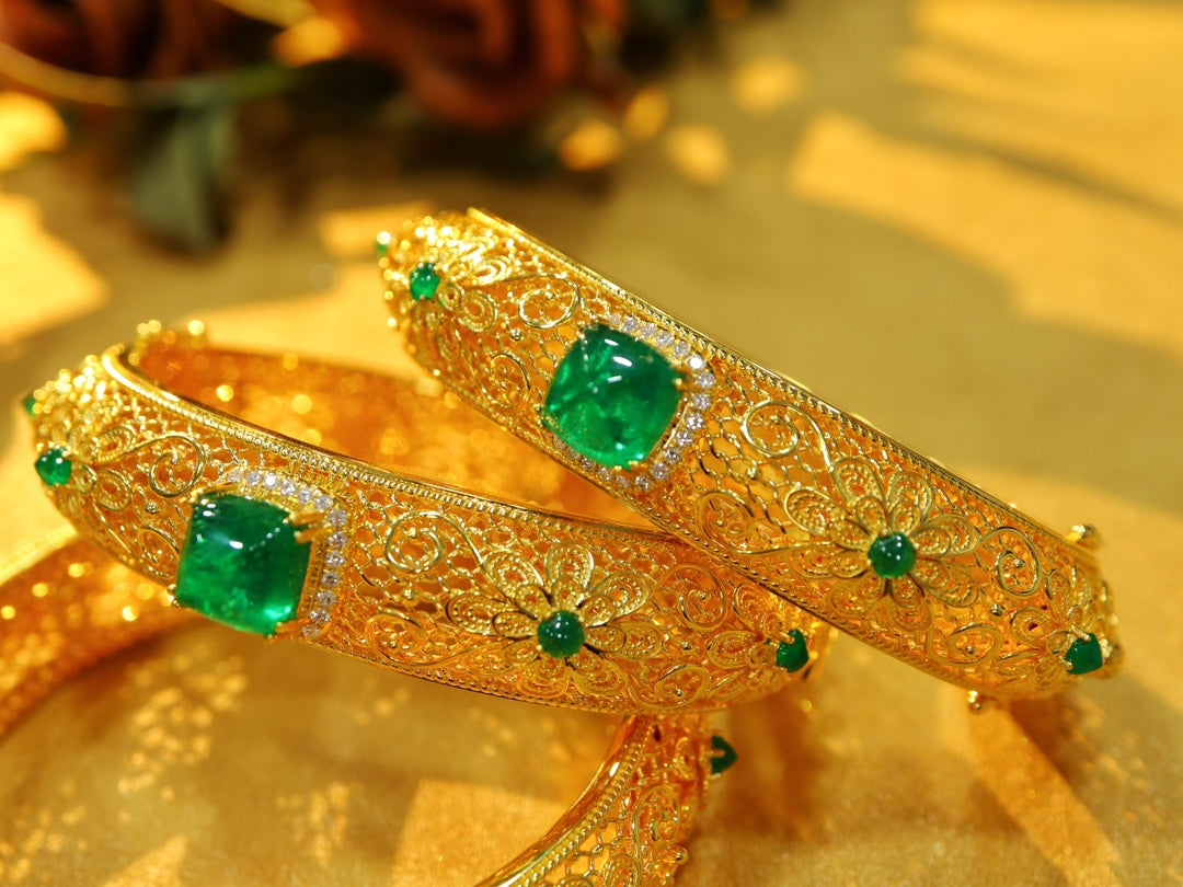 Exquisites filigranes Smaragd-Armband – ein Schmuckschatz