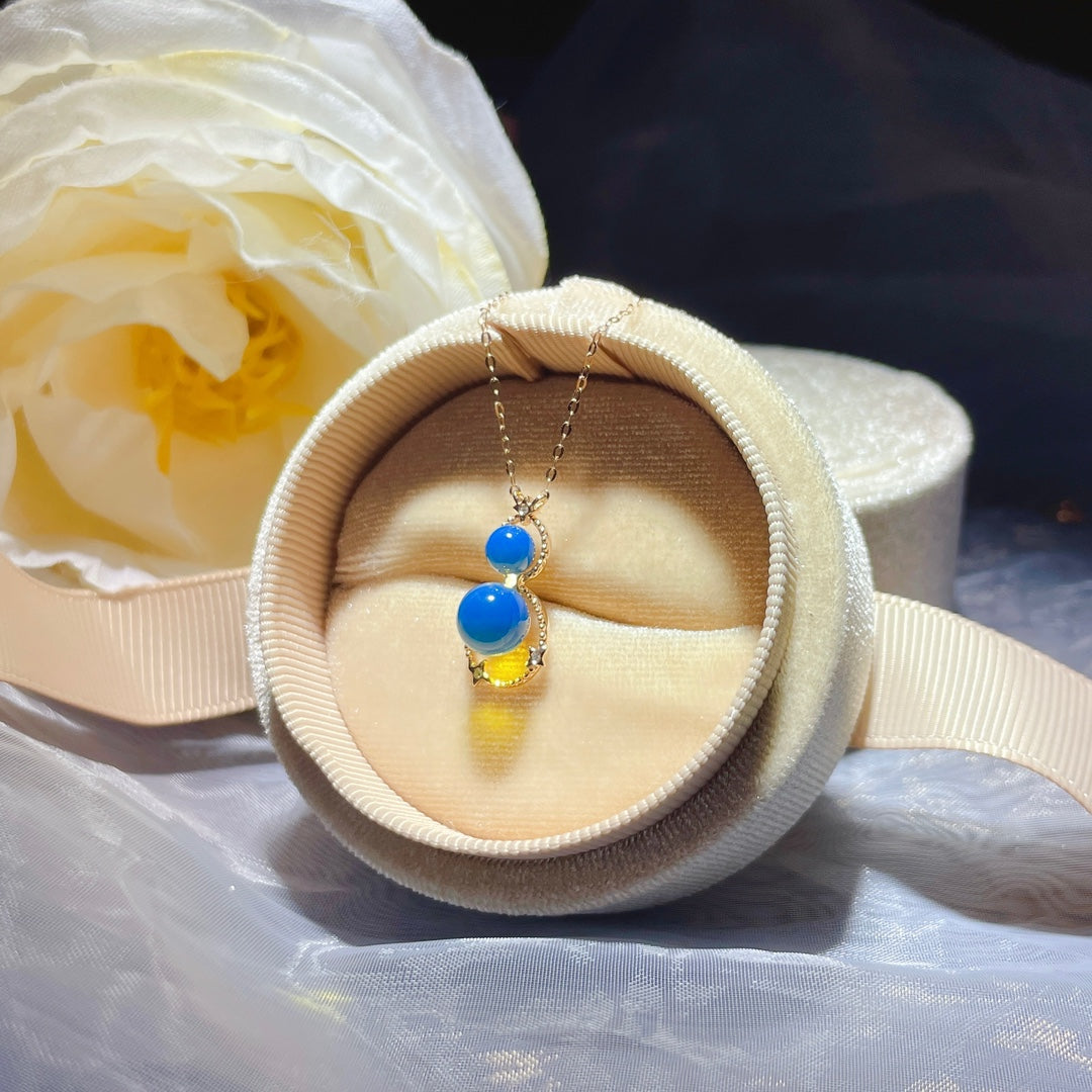 Pandantiv rafinat din aur de 18K încorporat cu chihlimbar albastru dominican - bijuterii elegante
