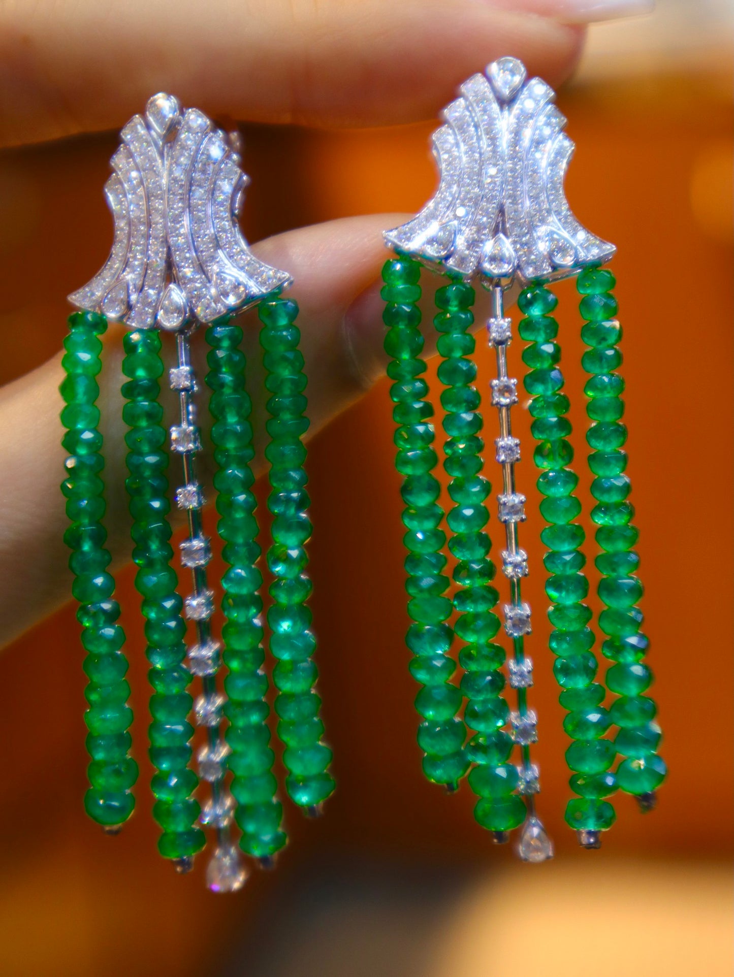 Emerald Green Jewelry Marvel: Nysläppta örhängen