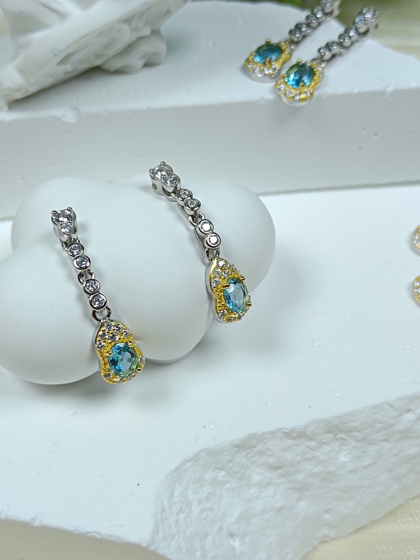 Cercei cu tărtăcuță cu topaz încorporat din argint S925 - Cercei lungi cu design minimalist de lux și eleganță