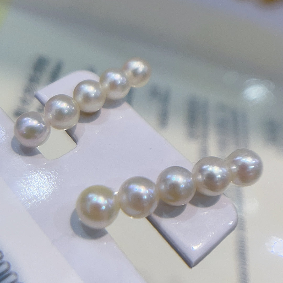 Tyylikkäät 18K kultaa ja 5-6 mm Akoya Pearl -korut