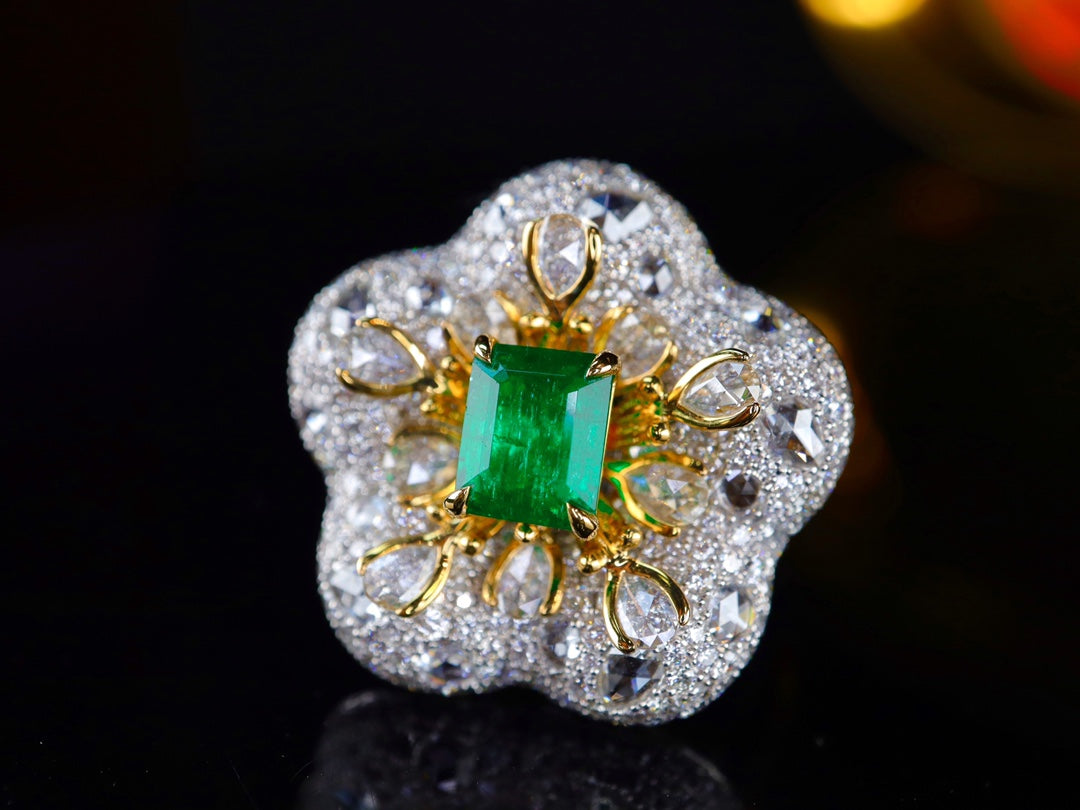 Bijuterii de smarald: inel verde viu afgan Panjshir cu design floral