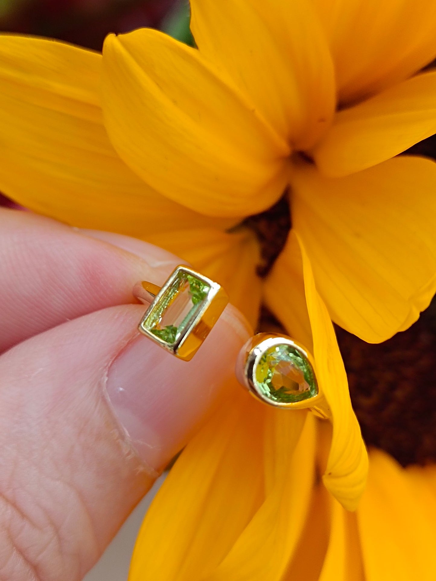 Peridot Double Stone Ring - sommerens livlige smykker