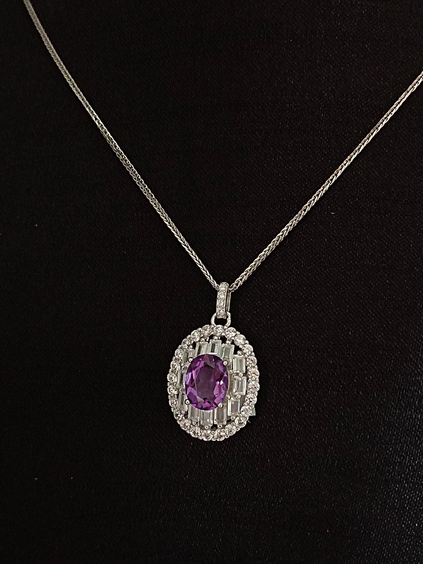 Ciondolo di ametista naturale - Incantevoli gioielli viola