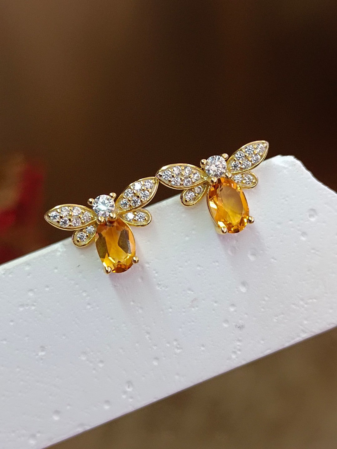 Leuchtend gelbe Kristall-Bienen-Ohrstecker – einzigartiger Schmuck