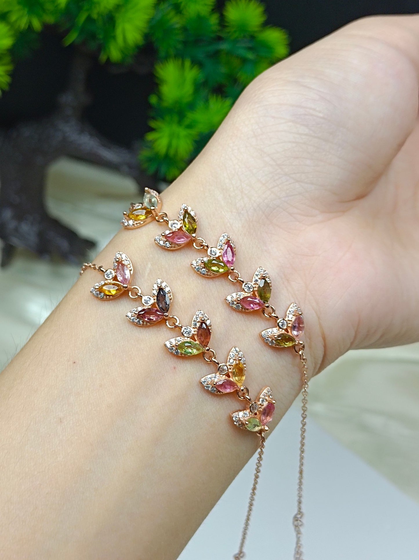 S925 Sølv Embedded Candy-farget Bixite-armbånd - Elegante og allsidige smykker