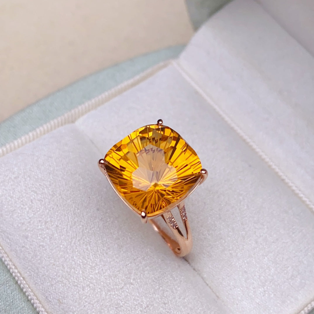 Glorioso anillo de citrino amarillo: una joya impresionante