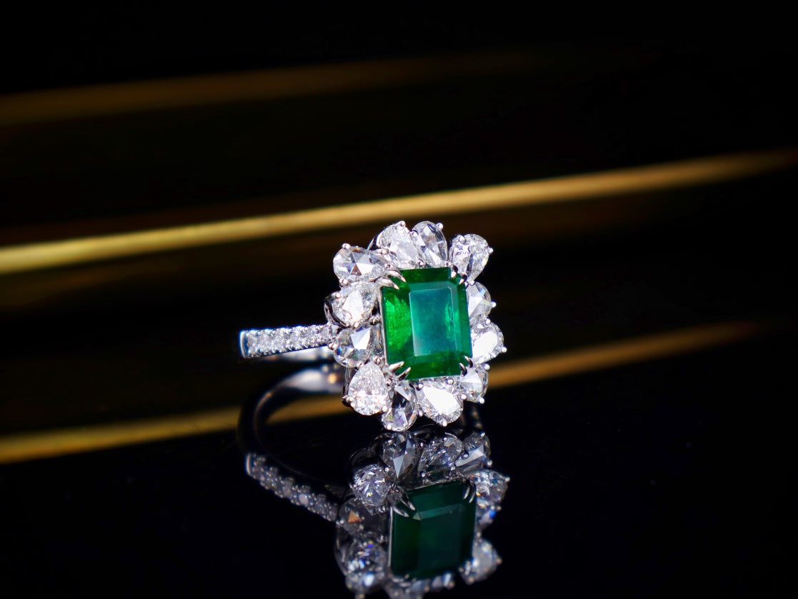 Bijuterii cu smarald - Inel verde de 1,95 ct Watton cu diamante strălucitoare tăiate trandafir
