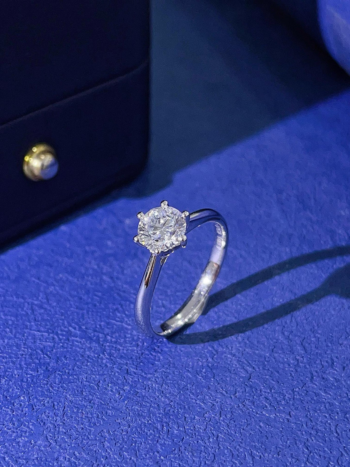 Inel de aur cu șase gheare cu diamant rotund de cultură de 18K - Bijuterii premium
