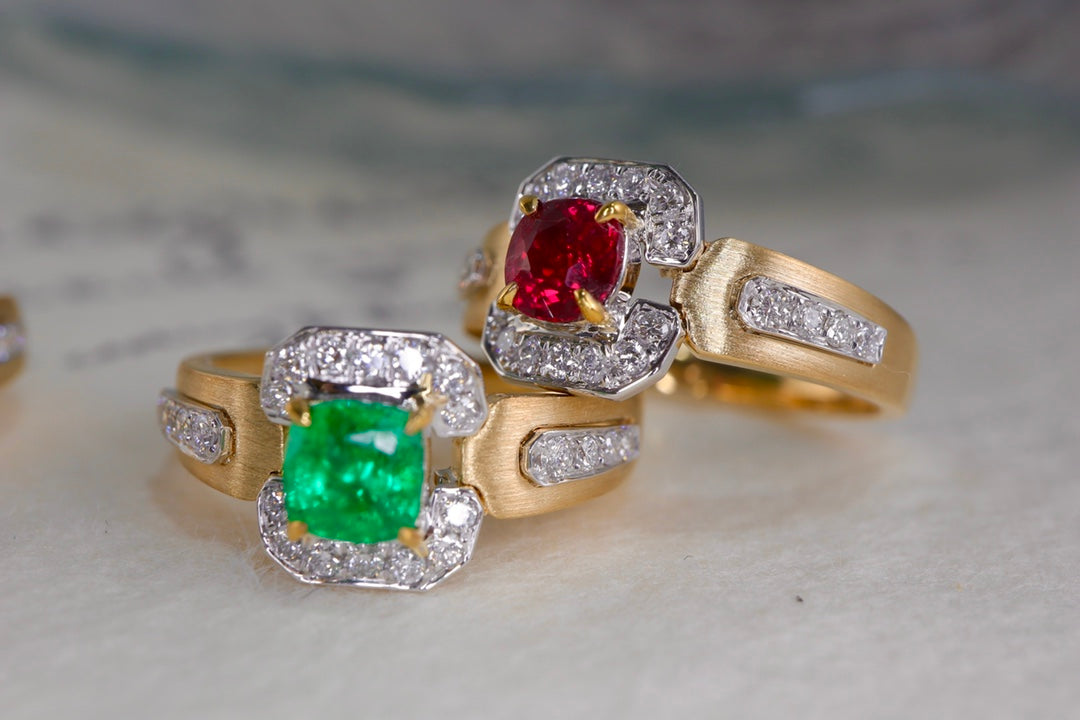 Luxuriöser und trendiger Schmuck: 18-karätiges Gold und mit Diamanten verziertes Stück