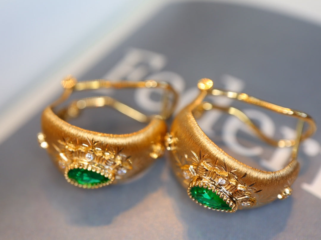 Smaragd-Ohrclips-Schmuck im Buccellati-Stil – klassische Eleganz und jahrhundertealte Handwerkskunst