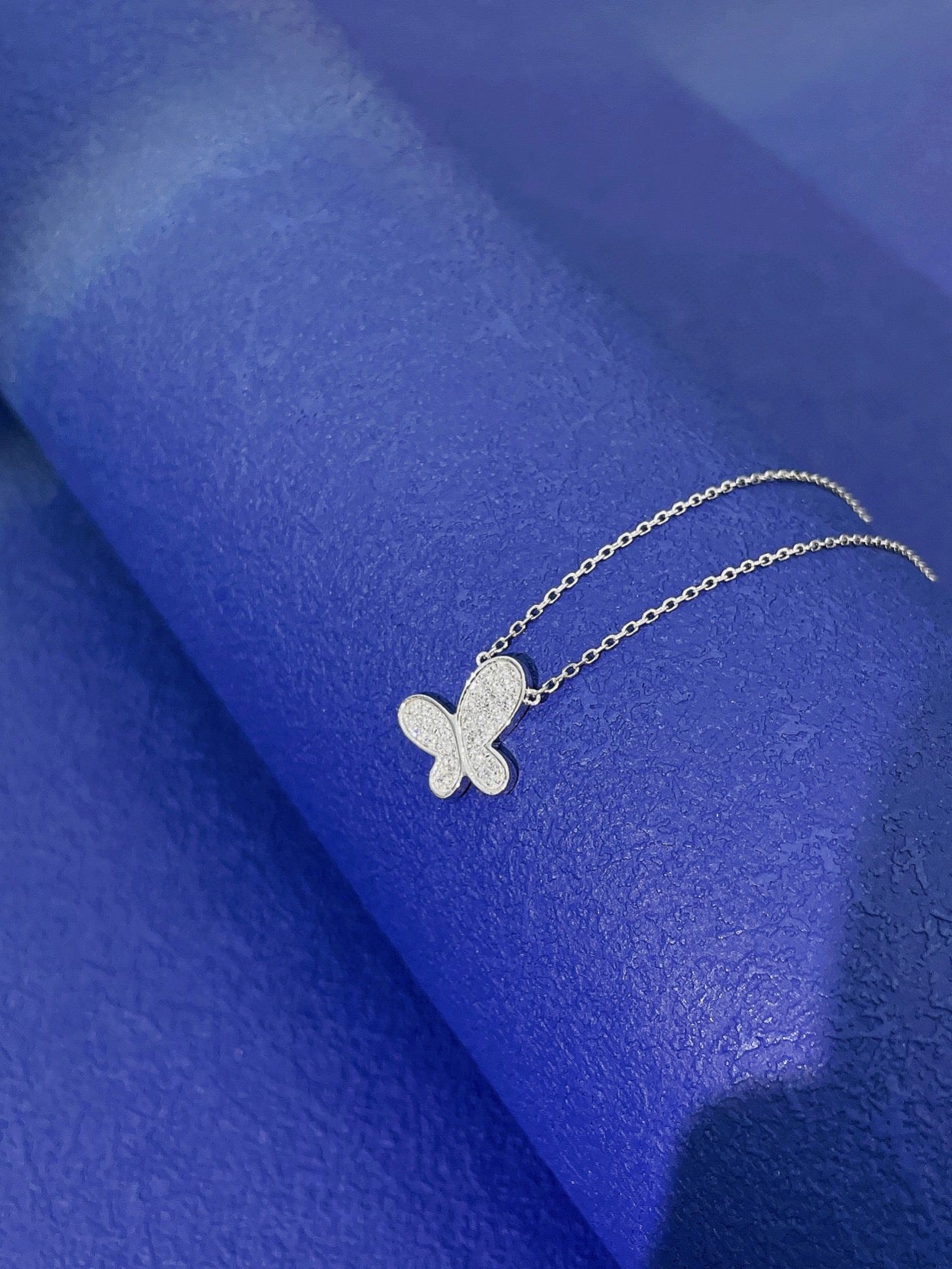 9K Cultured Diamond Irregular Butterfly Pendant Jewelry