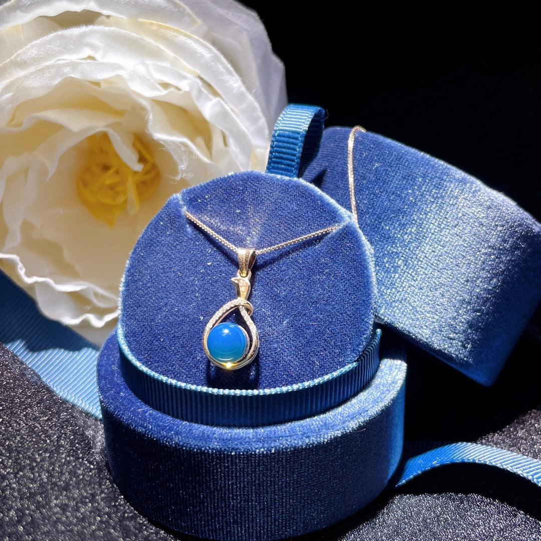قلادة رائعة من الذهب الدومينيكاني من العنبر الأزرق عيار 18 قيراط - رمز الحب الذي لا ينضب