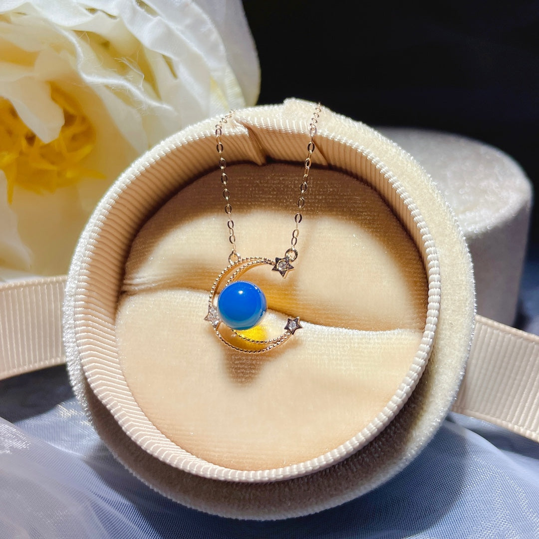 وصول جديد: قلادة من الكهرمان الأزرق الدومينيكي المضمنة بالذهب عيار 18 قيراط - مجوهرات فريدة