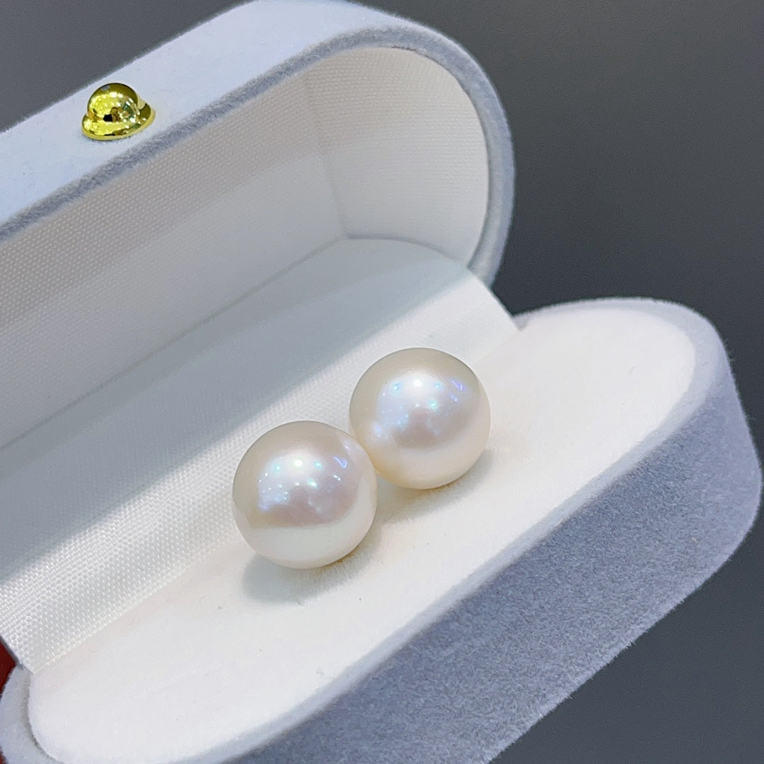 13–14 mm große Edison-Perlenohrringe mit großen Scheibenohrsteckern aus 18 Karat Gold – eleganter Schmuck