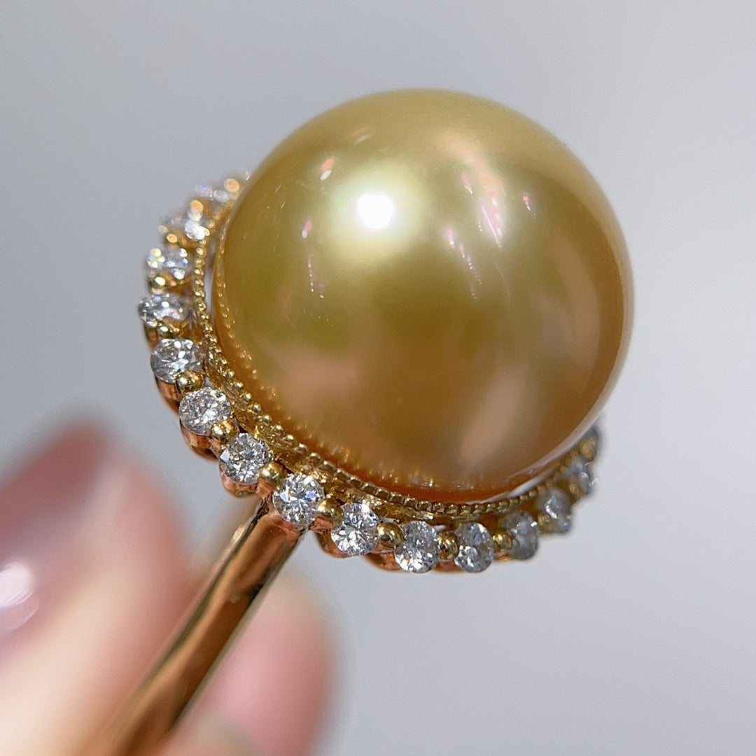 Luxurious 18K Gold Jewelry with Natural South Sea Golden Pearl