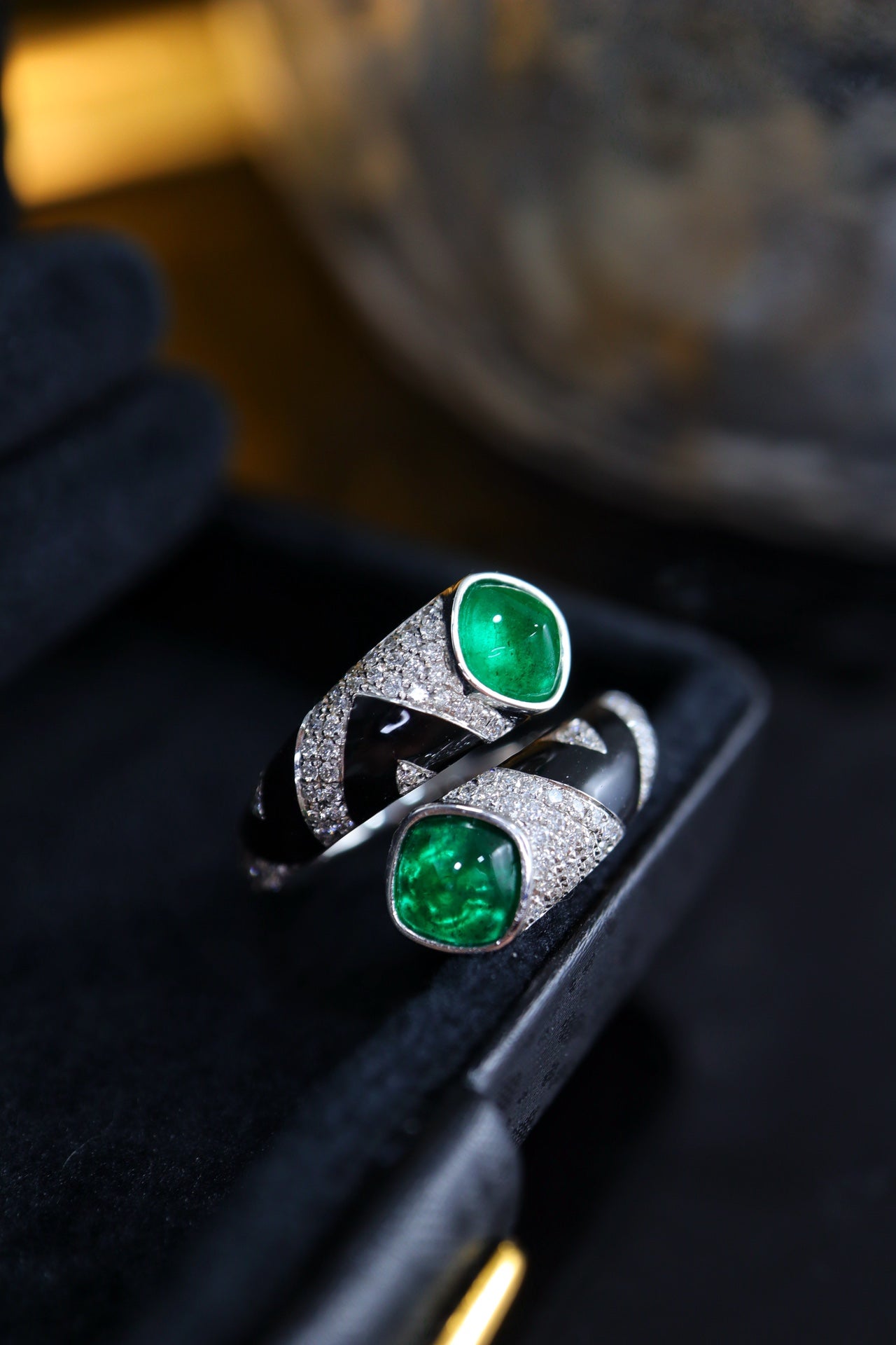 Artdeco Vintage Chic Light Luxury Smaragd Sugar Tower Ring – Schmuckstück
