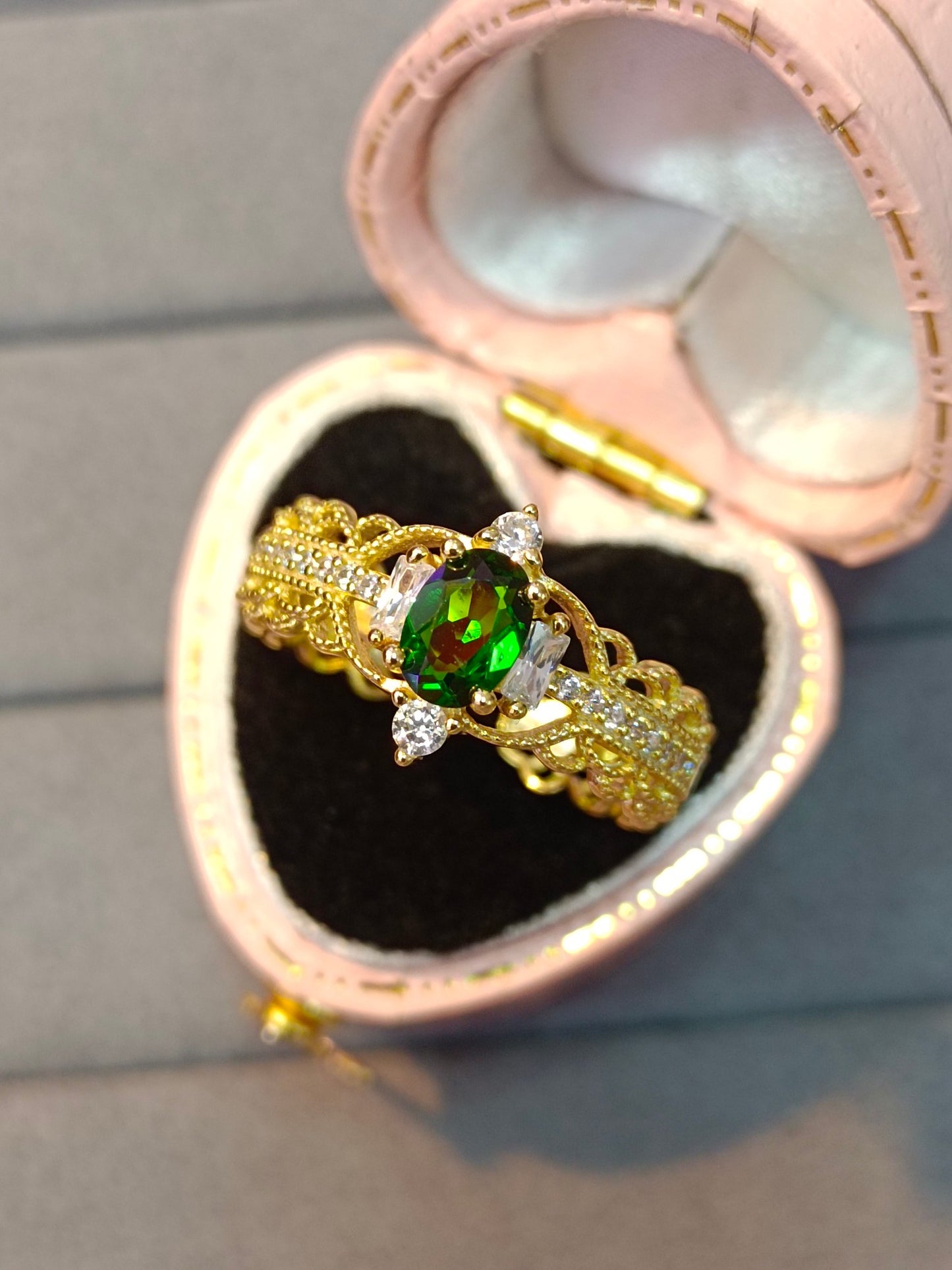 Anillo Exquisito De Diópsido Y Filigrana De Plata S925 - Joyería Elegante