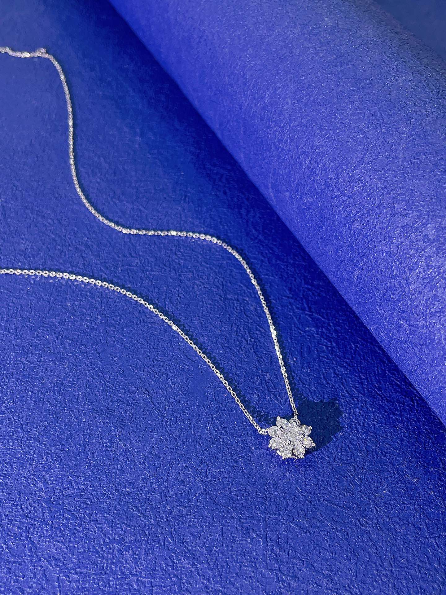 Pendente girasole con diamante coltivato 18 carati con design Halo - LGXL001