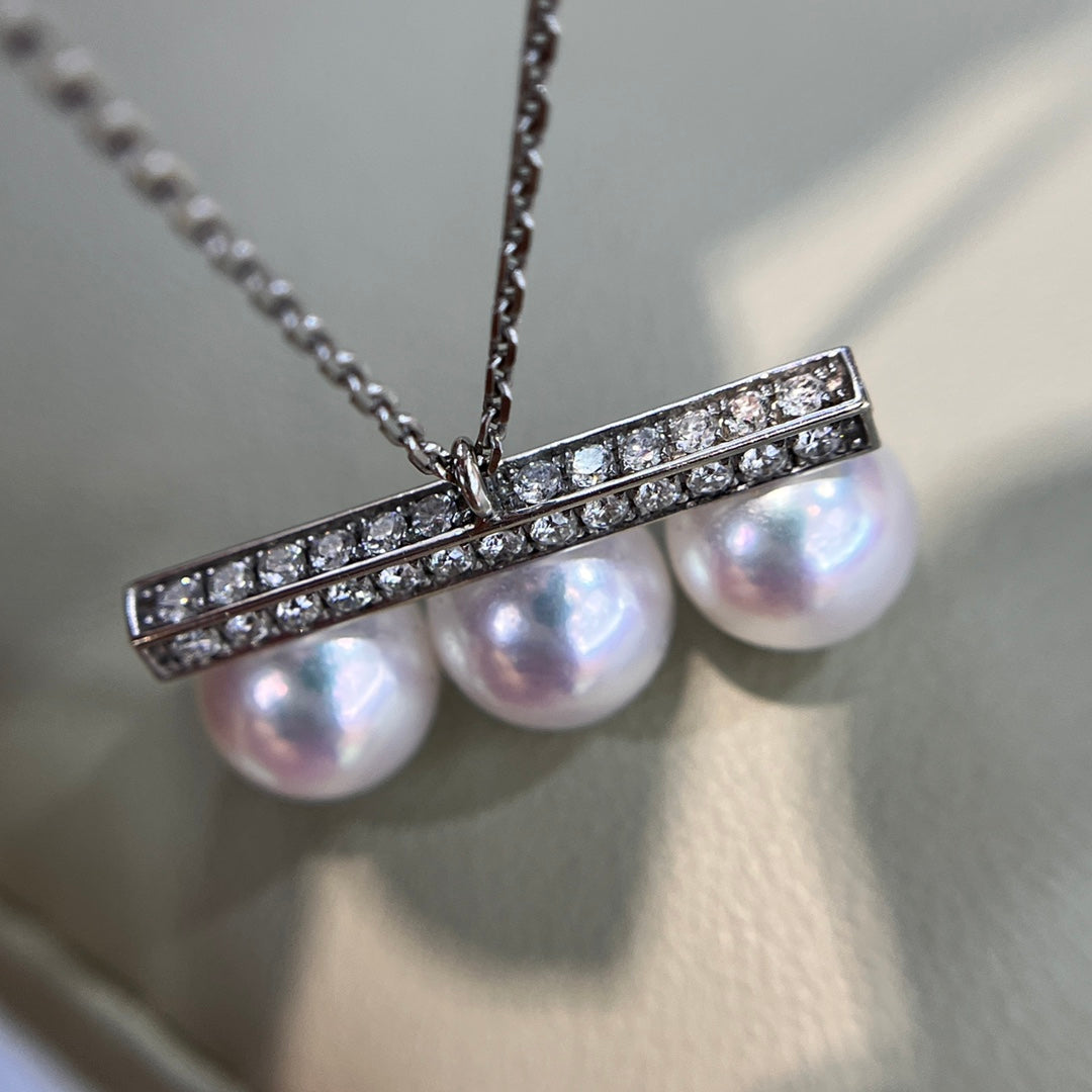 Luxury 18K Gold Diamond & 8-8.5mm Akoya Pearl Jewelry
