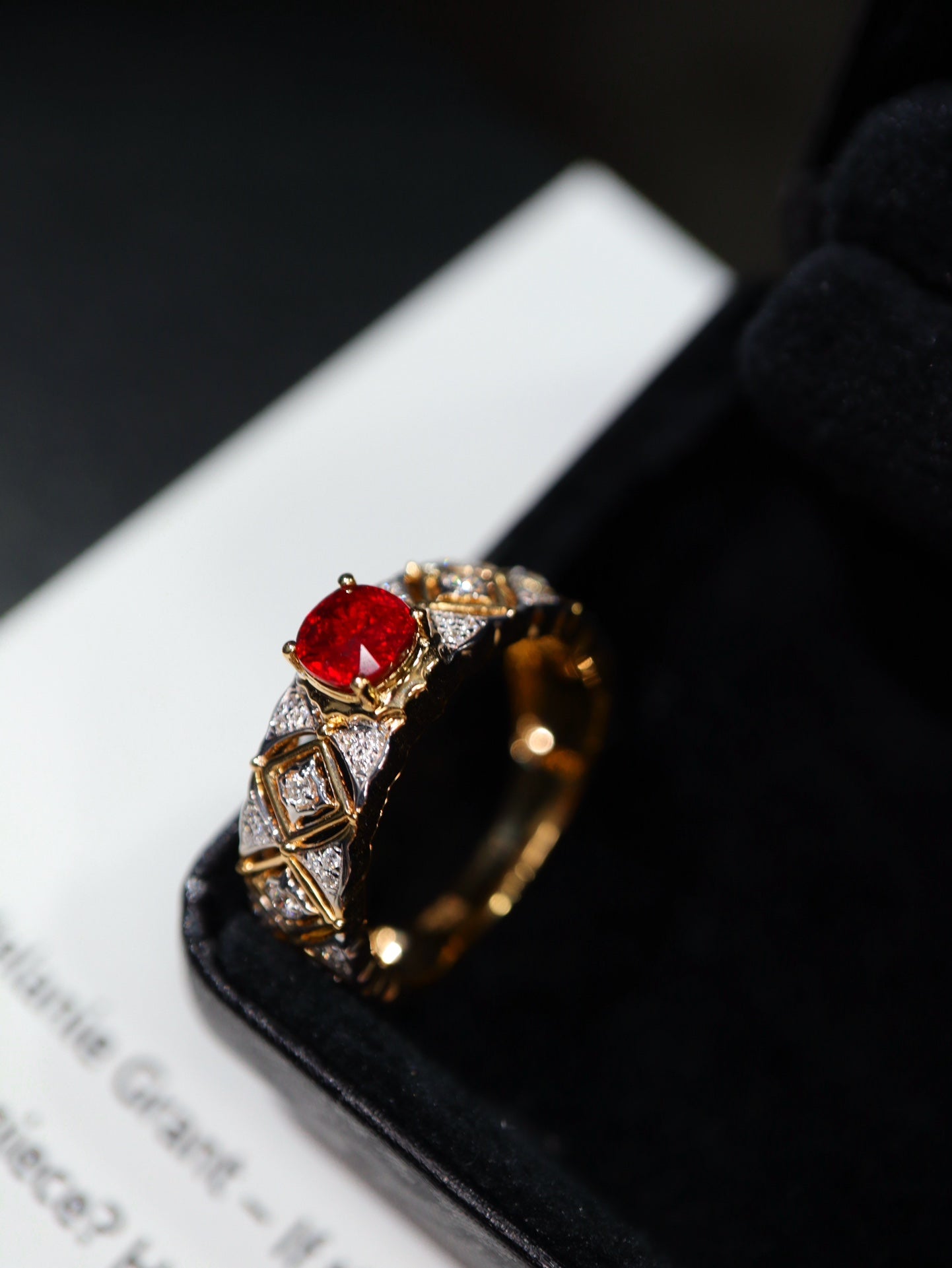 Cincin Bergaya Buccellati Pita Lebar - Perhiasan Klasik Berusia Seabad