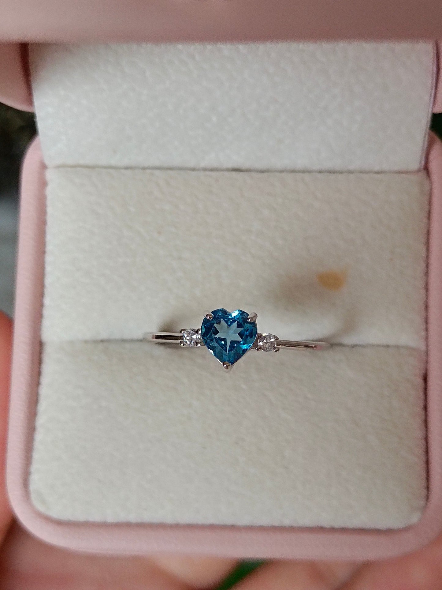 Natuurlijke Topaas Hartjesring - Unieke sieraden voor liefdesuitdrukkingen