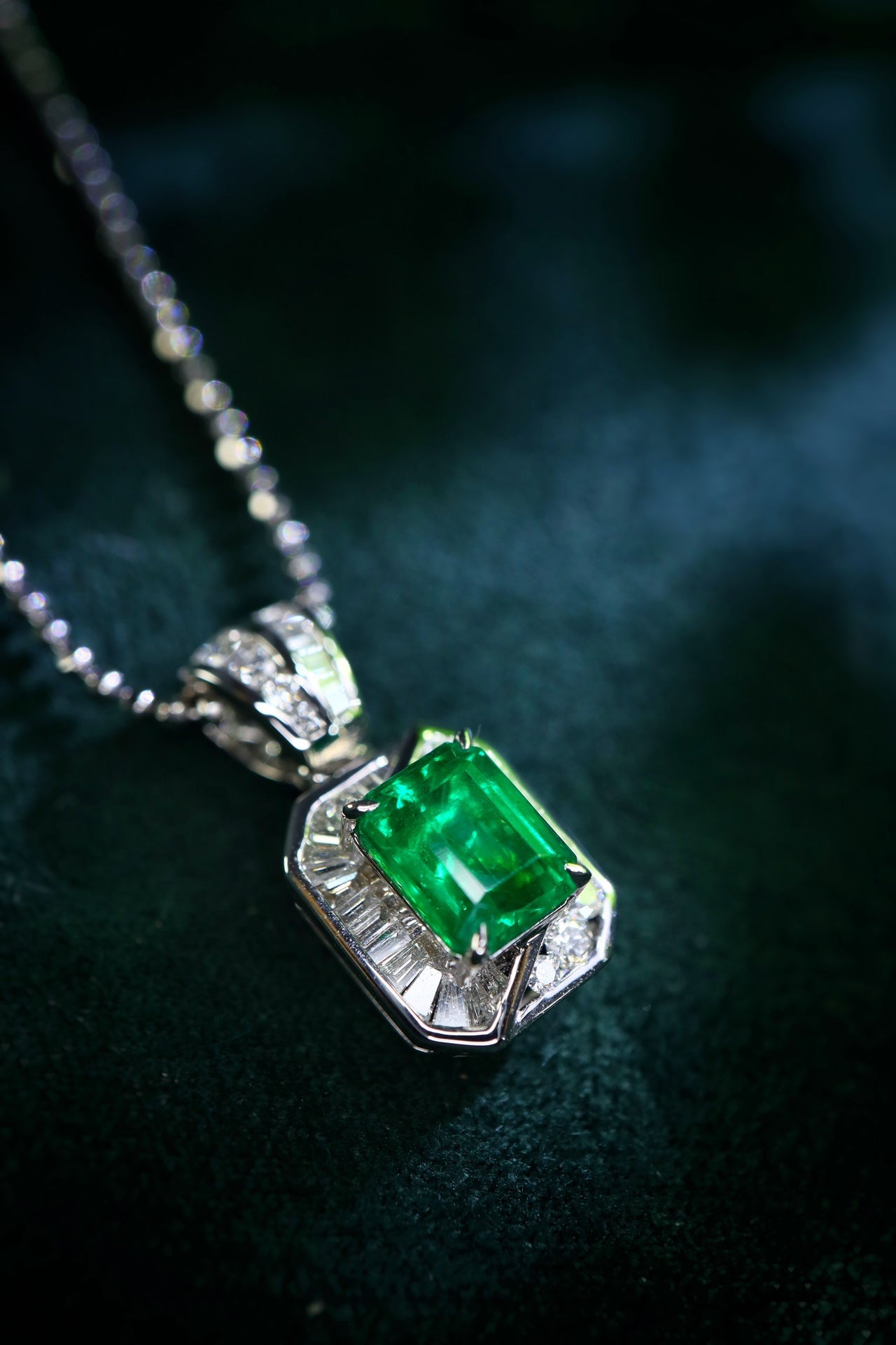 Colgante Esmeralda Panjshir - Colección de Joyería Premium