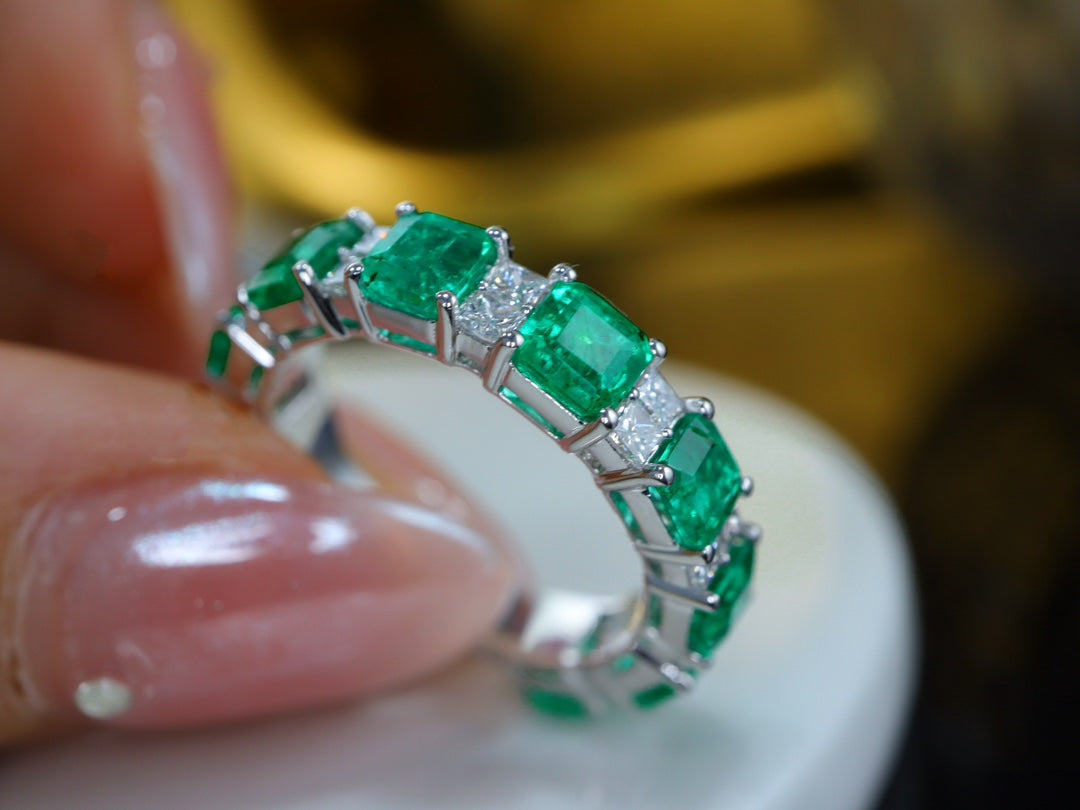 Panjshir Smaragd-Diamant-Pavé-Ring – Premium-Schmuckkollektion