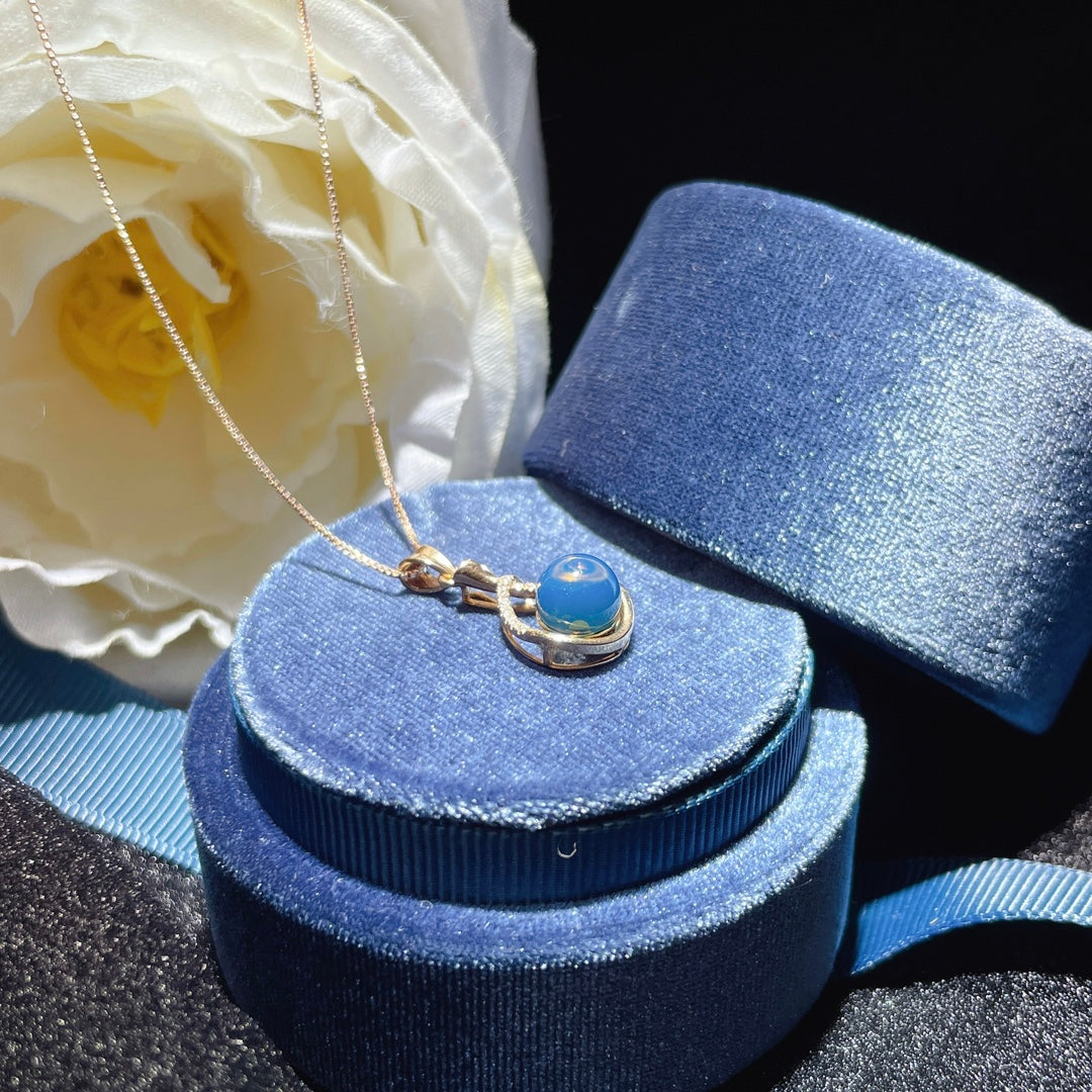 قلادة رائعة من الذهب الدومينيكاني من العنبر الأزرق عيار 18 قيراط - رمز الحب الذي لا ينضب