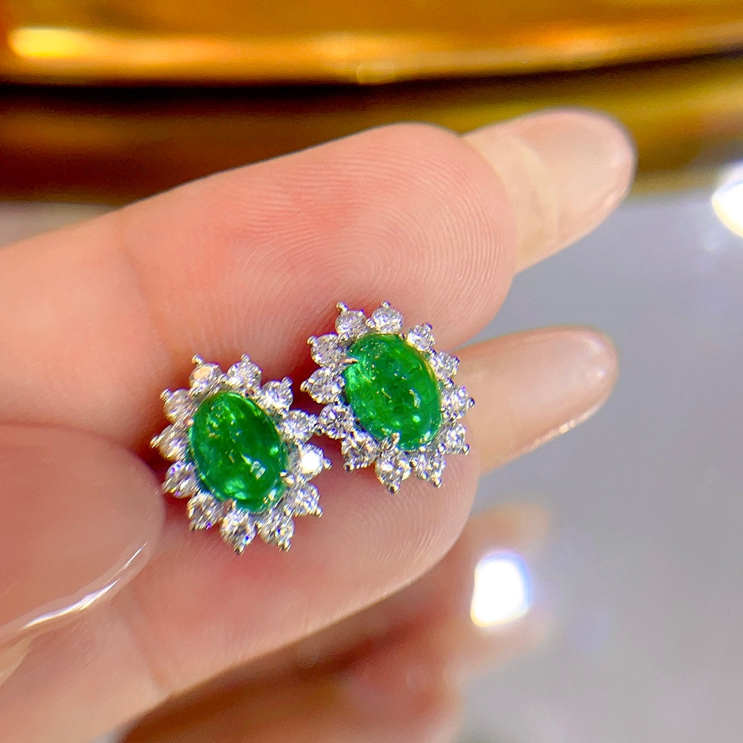 Elegant 18K Gold and Diamond Embedded Muzo Emerald Earrings - A Classic Jewelry Piece